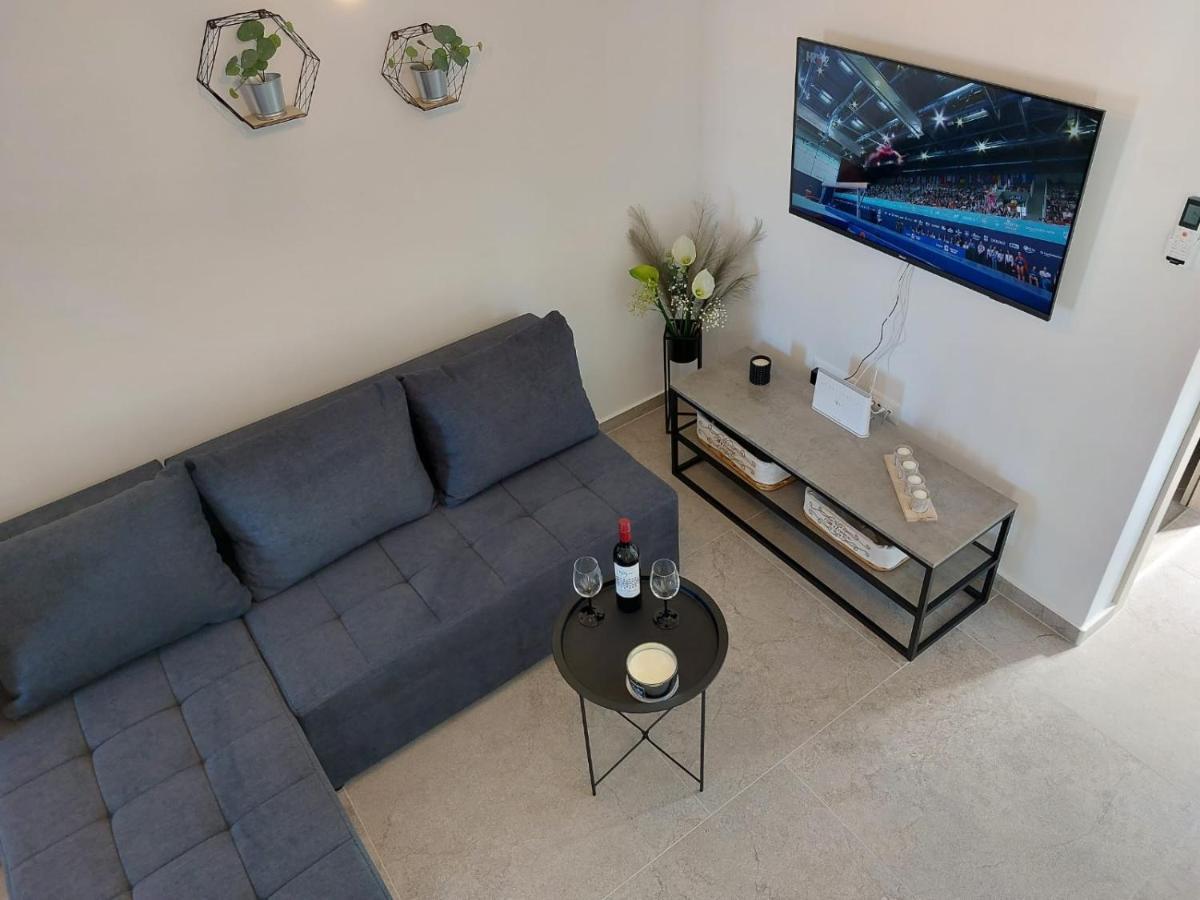 Apartments Lavanda - Free Parking And Grill Jezera Εξωτερικό φωτογραφία