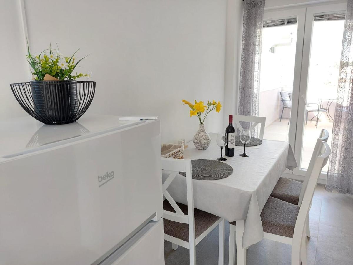 Apartments Lavanda - Free Parking And Grill Jezera Εξωτερικό φωτογραφία