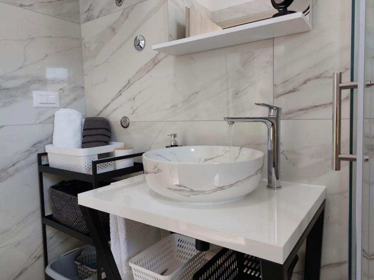 Apartments Lavanda - Free Parking And Grill Jezera Εξωτερικό φωτογραφία