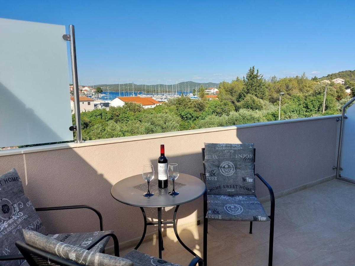 Apartments Lavanda - Free Parking And Grill Jezera Εξωτερικό φωτογραφία