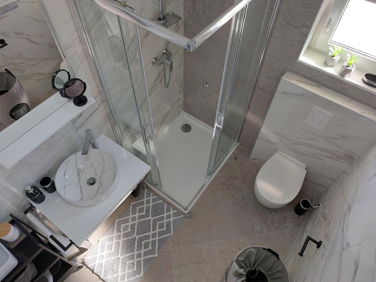 Apartments Lavanda - Free Parking And Grill Jezera Εξωτερικό φωτογραφία