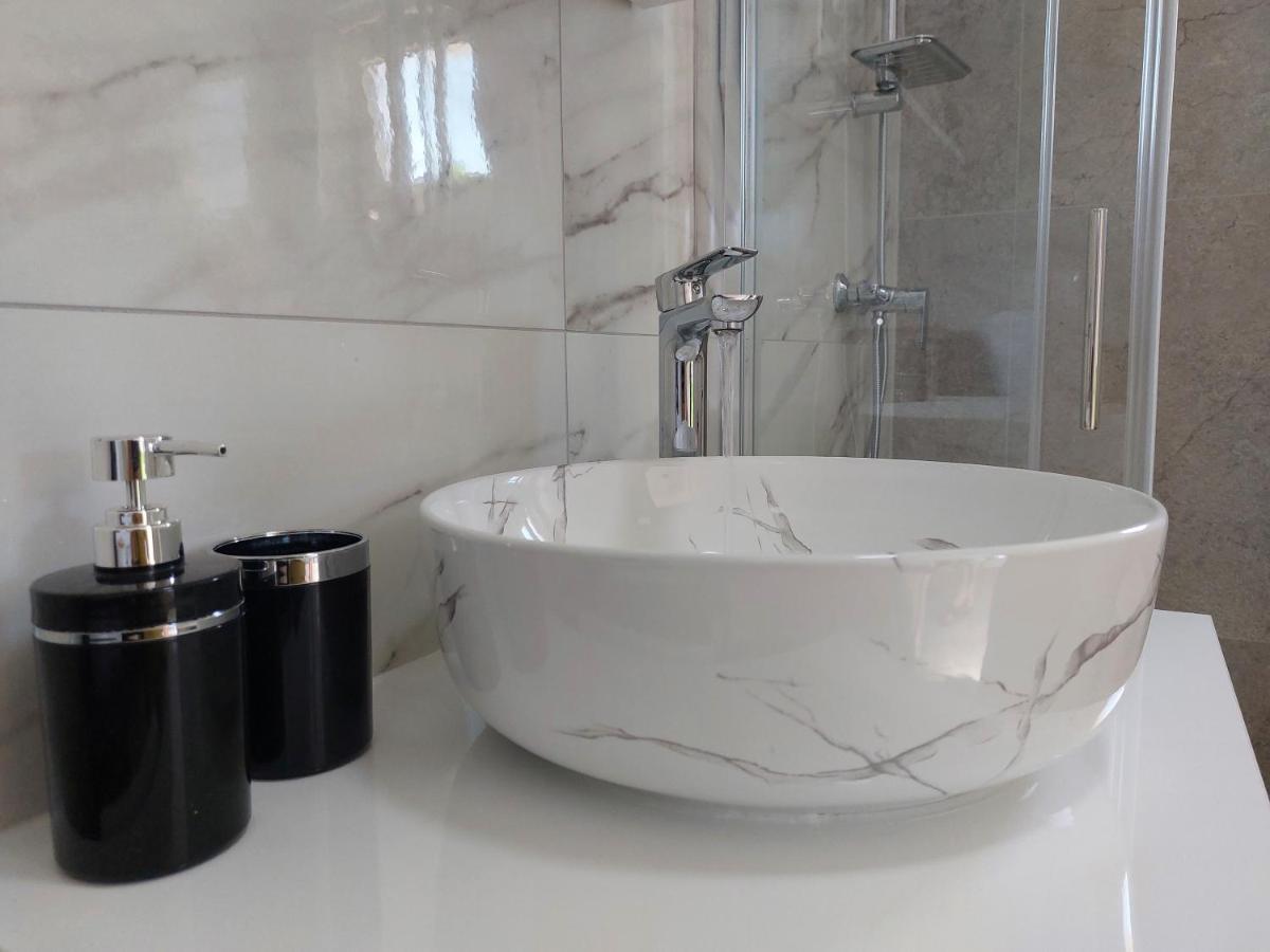Apartments Lavanda - Free Parking And Grill Jezera Εξωτερικό φωτογραφία