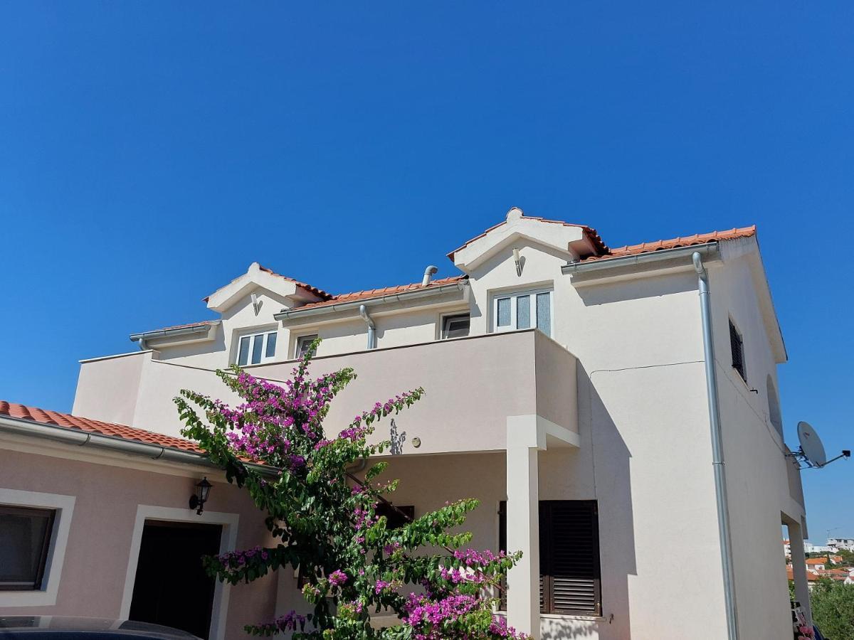 Apartments Lavanda - Free Parking And Grill Jezera Εξωτερικό φωτογραφία