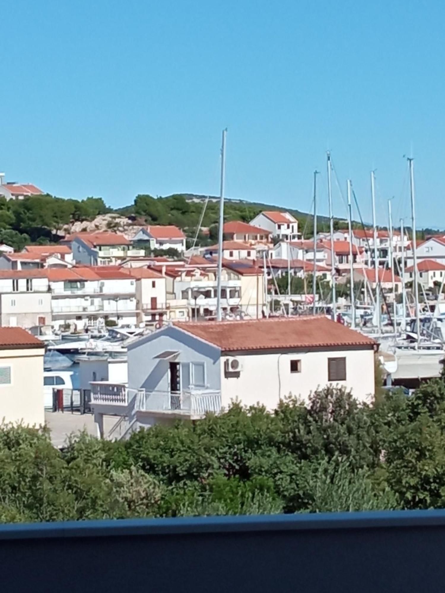 Apartments Lavanda - Free Parking And Grill Jezera Εξωτερικό φωτογραφία