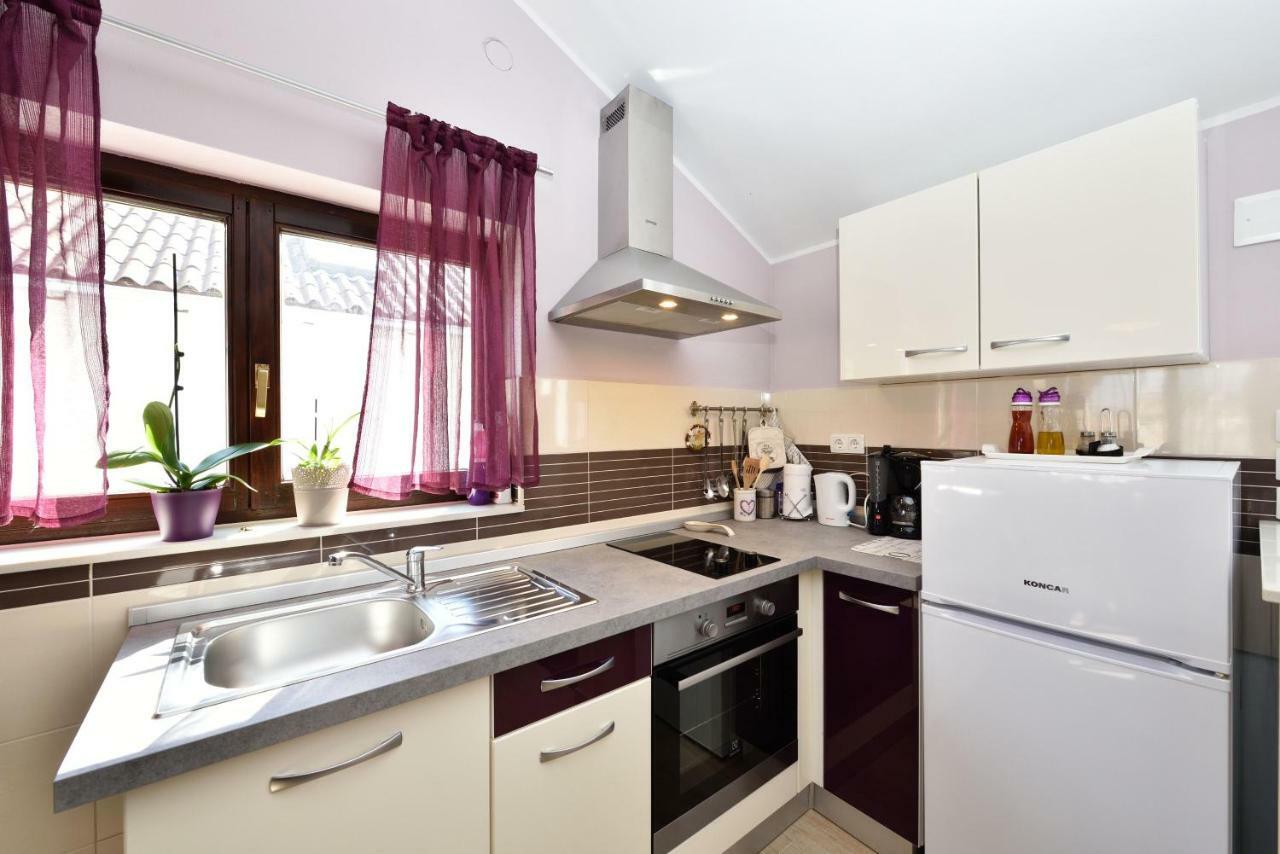 Apartments Lavanda - Free Parking And Grill Jezera Εξωτερικό φωτογραφία
